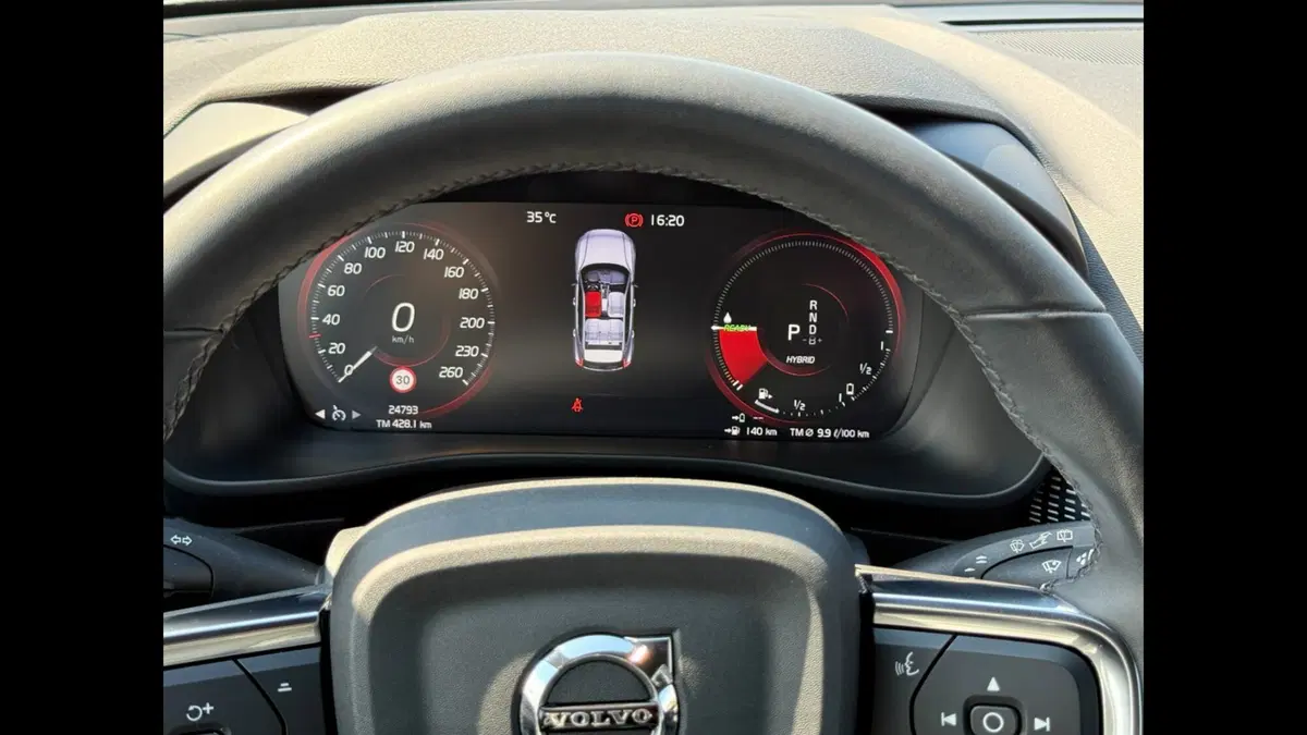Volvo XC40 usata a Palermo (11)