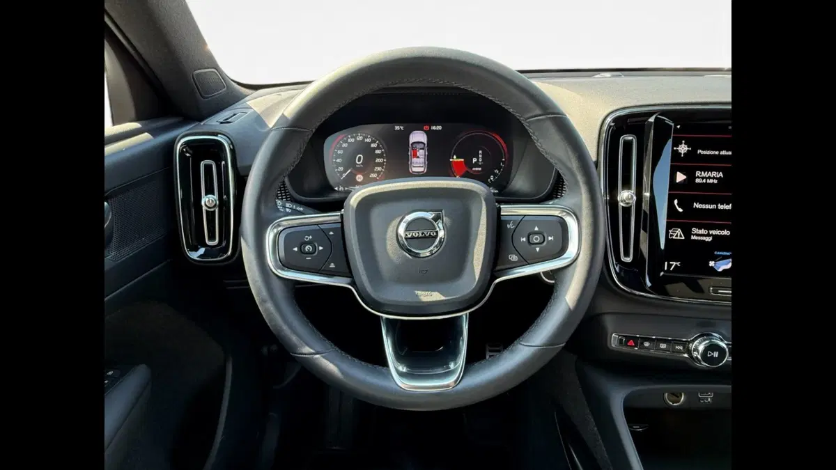 Volvo XC40 usata a Palermo (7)