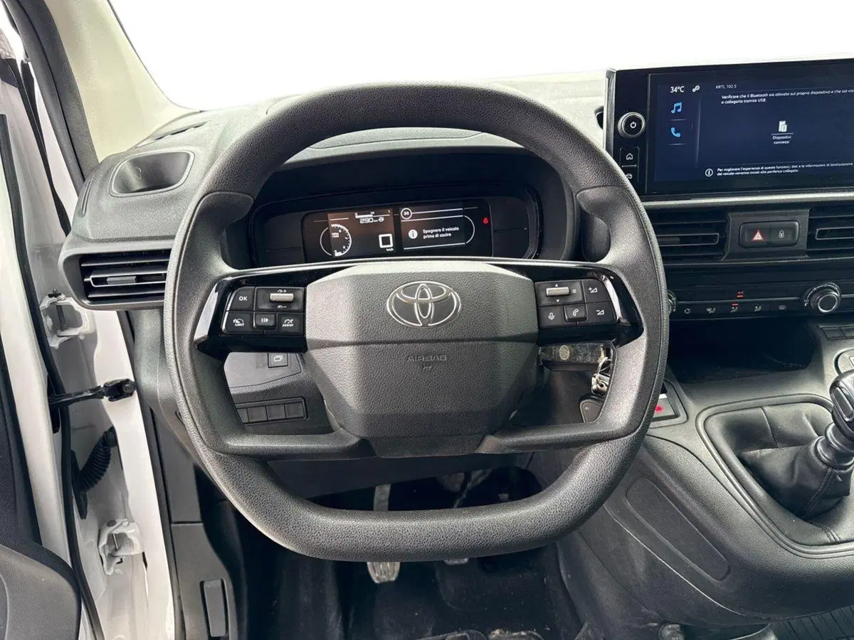Toyota Proace City Furgone usata a Palermo (7)