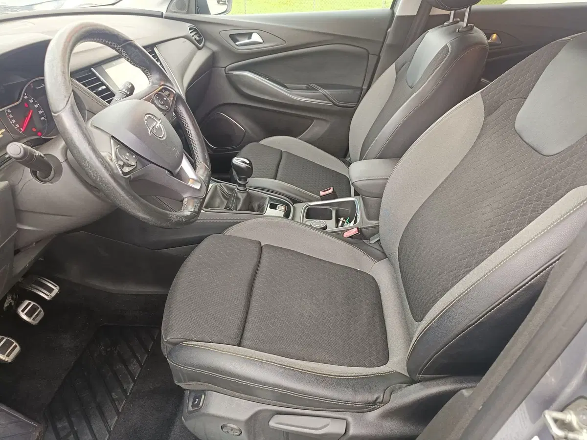 Opel Grandland X usata a Pistoia (11)