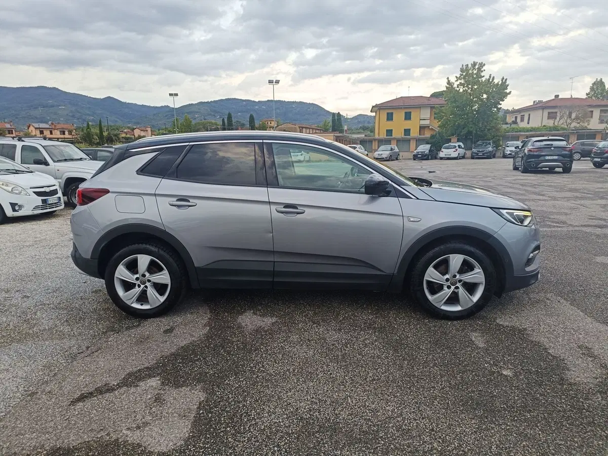 Opel Grandland X usata a Pistoia (4)