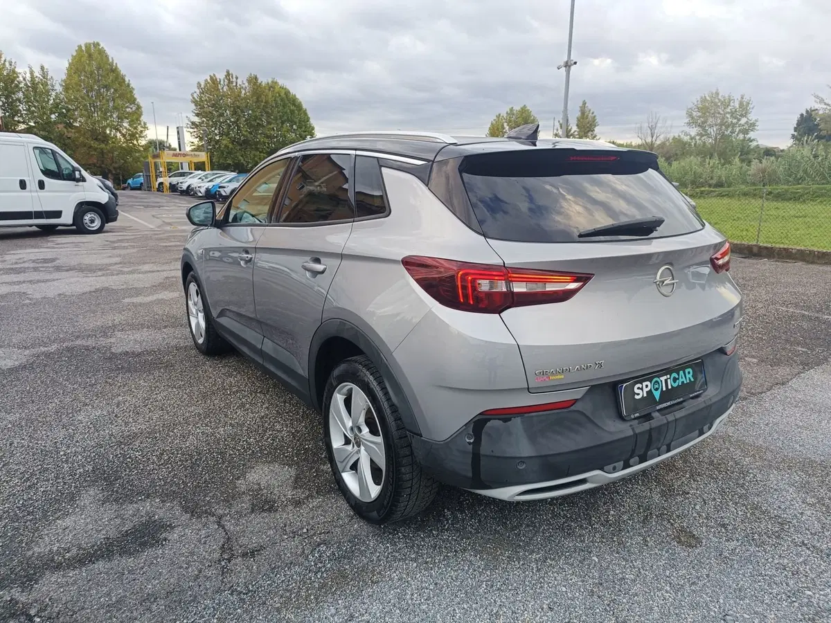 Opel Grandland X usata a Pistoia (6)