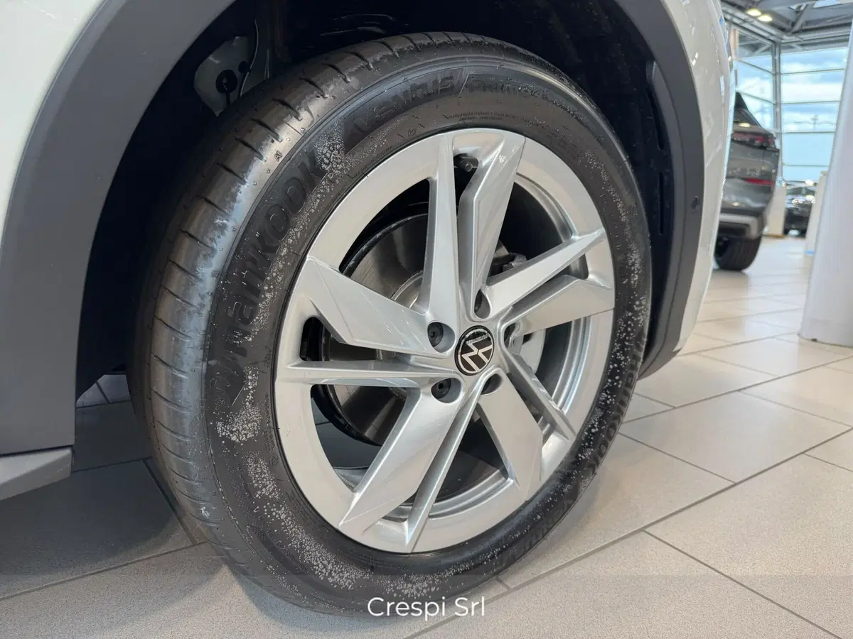 Volkswagen T-Roc nuova a Varese (5)