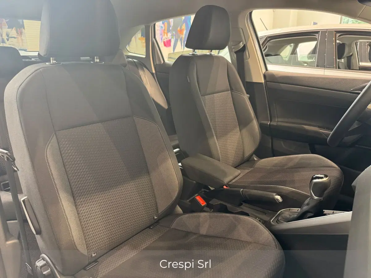 Volkswagen Taigo nuova a Varese (11)
