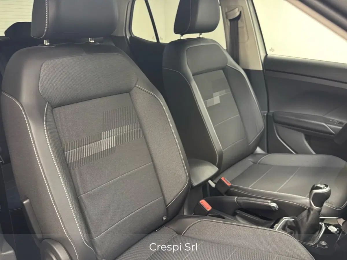 Volkswagen T-Cross usata a Varese (11)