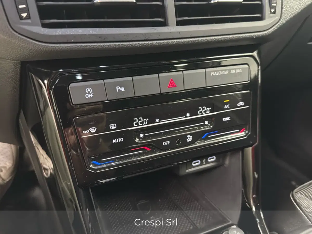 Volkswagen T-Cross usata a Varese (15)