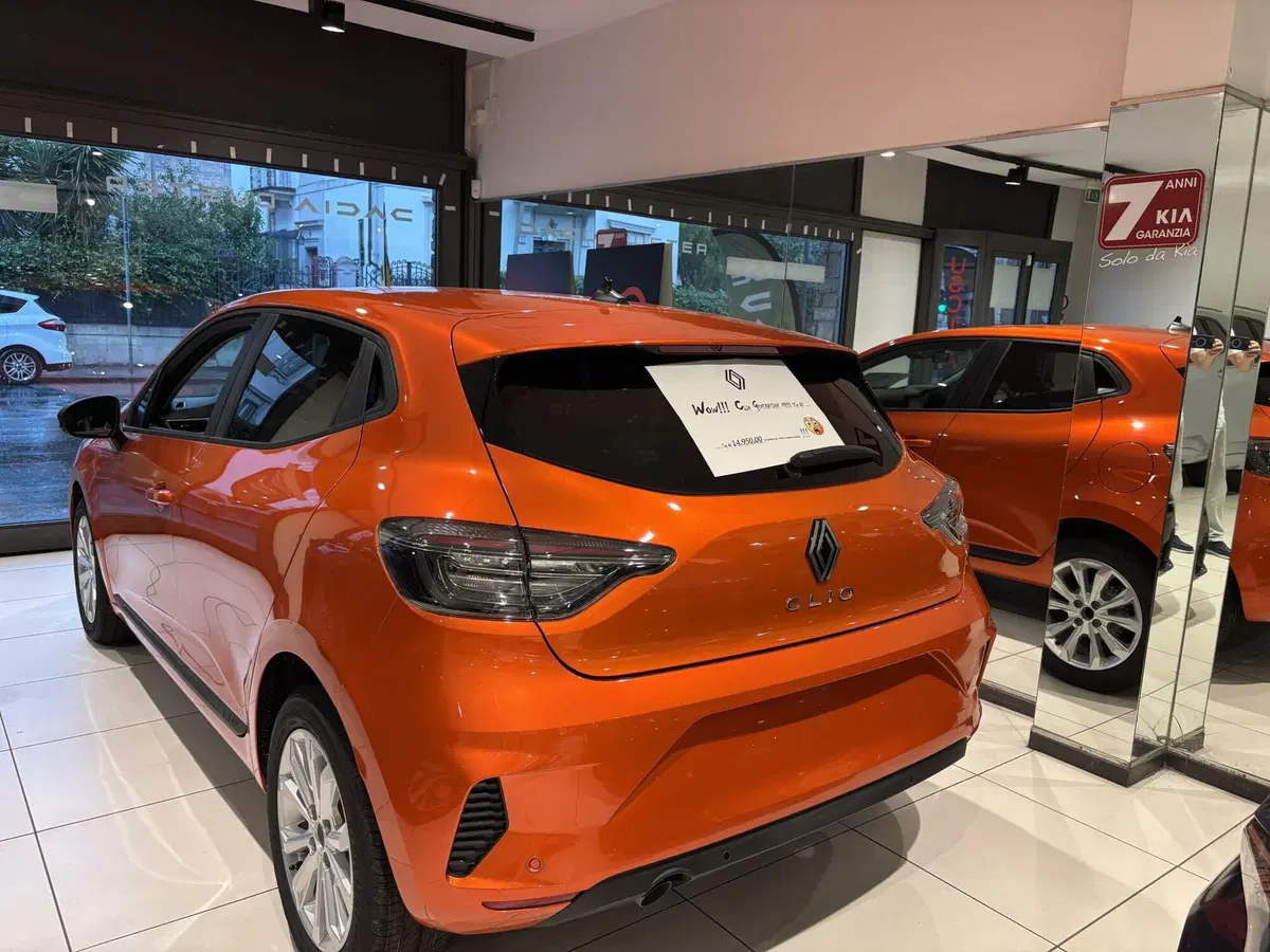 Renault Clio nuova a Firenze (2)