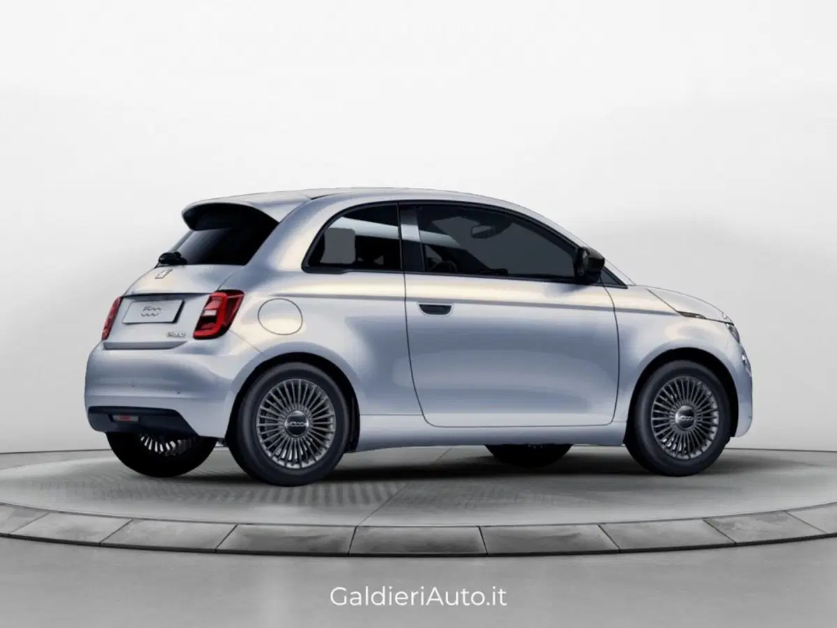Fiat 500 nuova a Salerno (2)