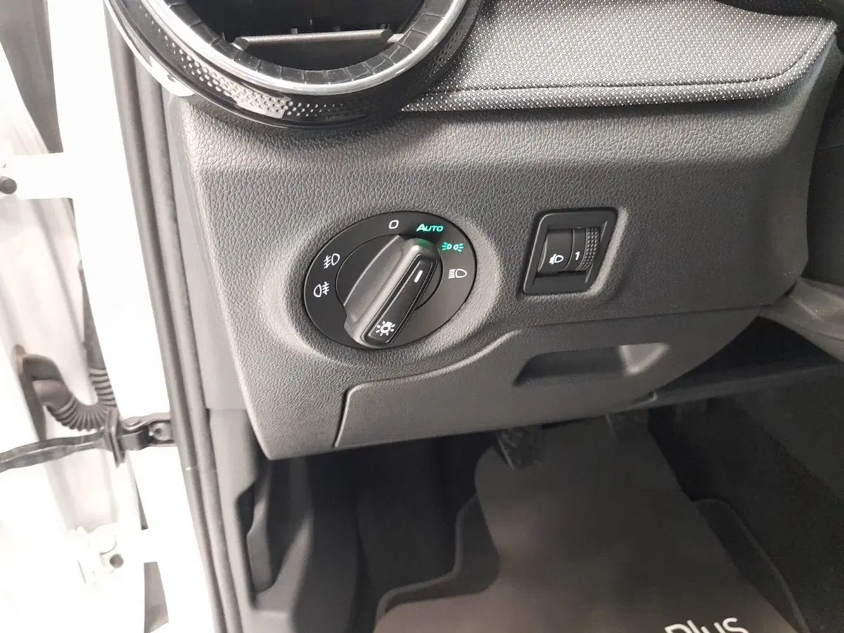 Skoda Fabia usata a Bologna (10)