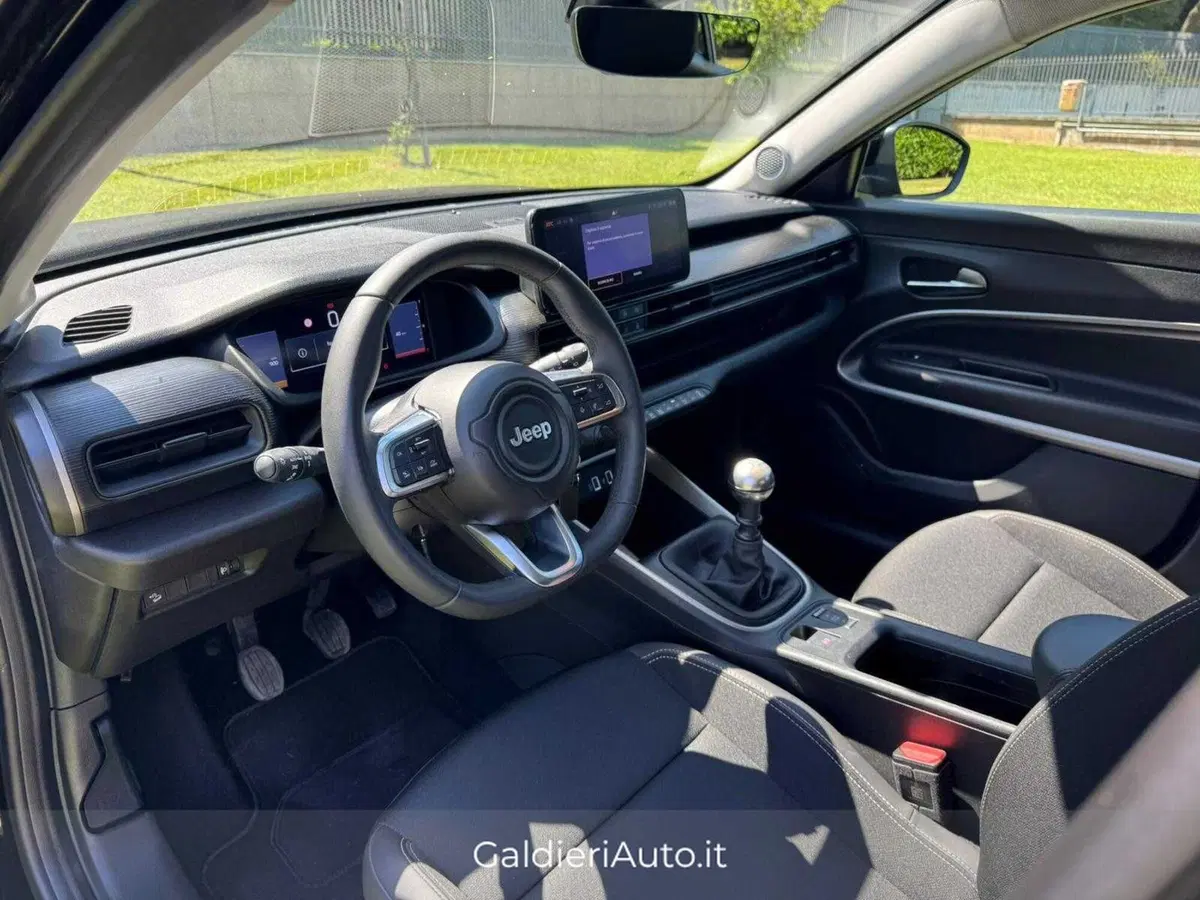 Jeep Avenger usata a Salerno (17)