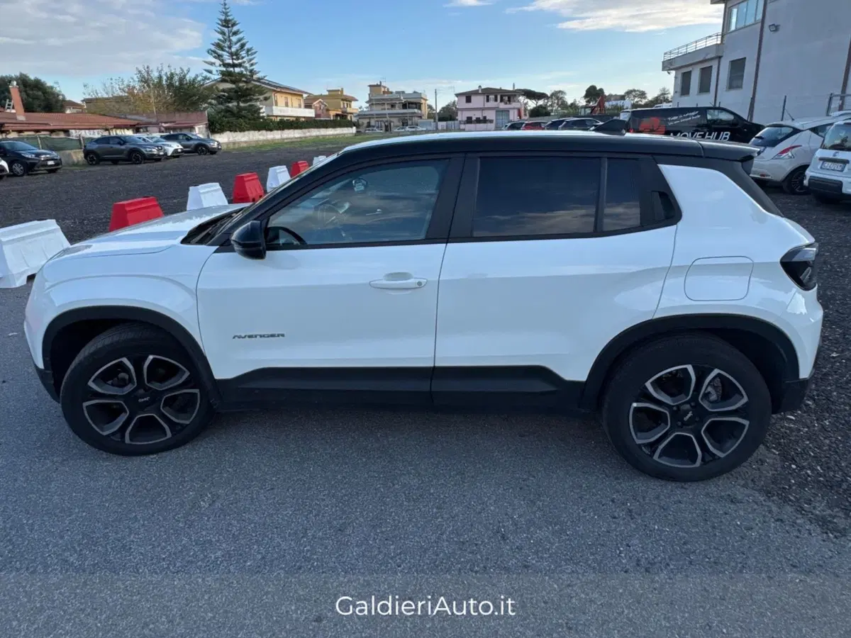 Jeep Avenger usata a Salerno (12)