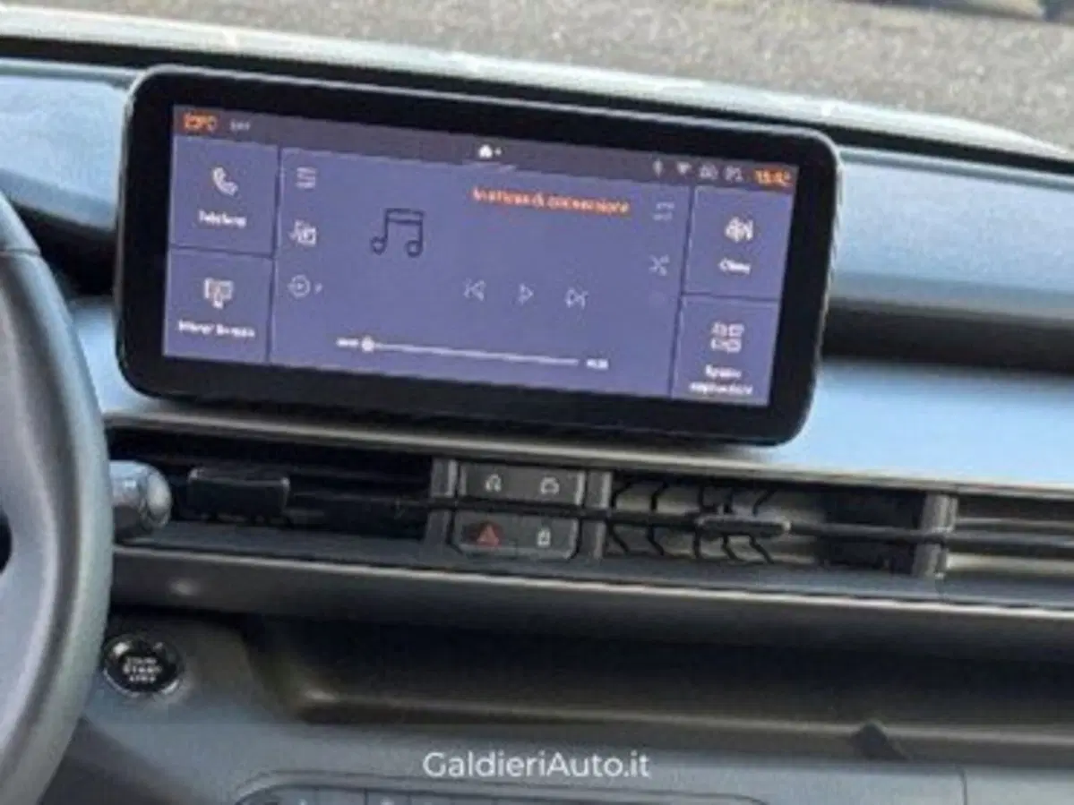 Jeep Avenger usata a Salerno (19)