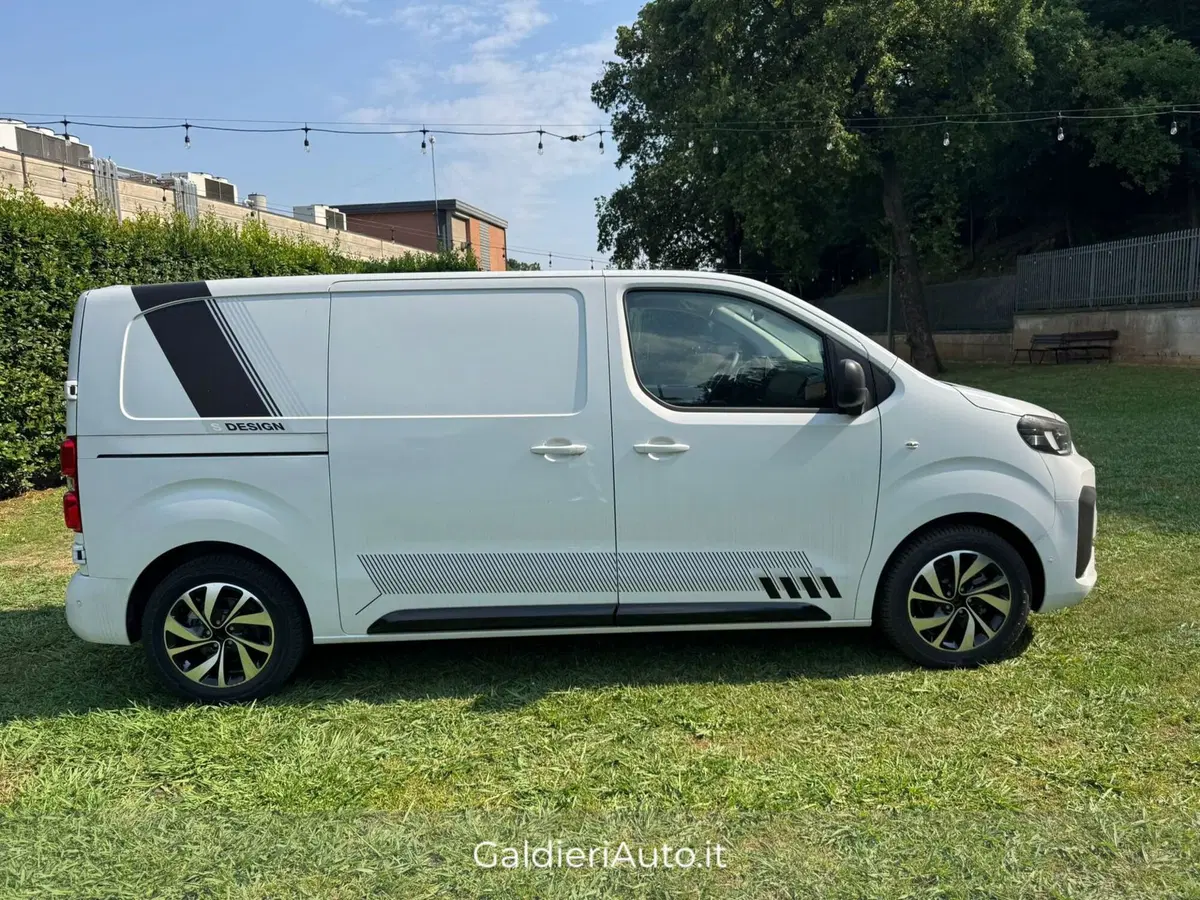 Fiat Scudo Furgone nuova a Salerno (16)