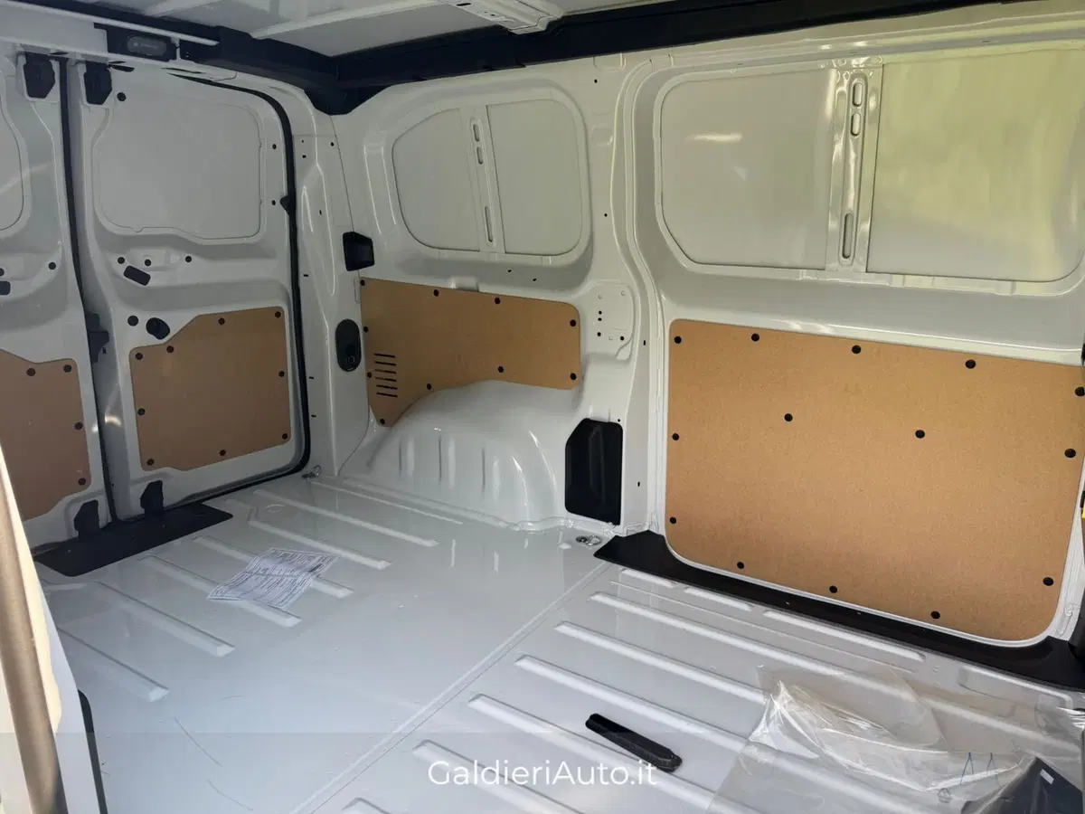 Fiat Scudo Furgone nuova a Salerno (18)