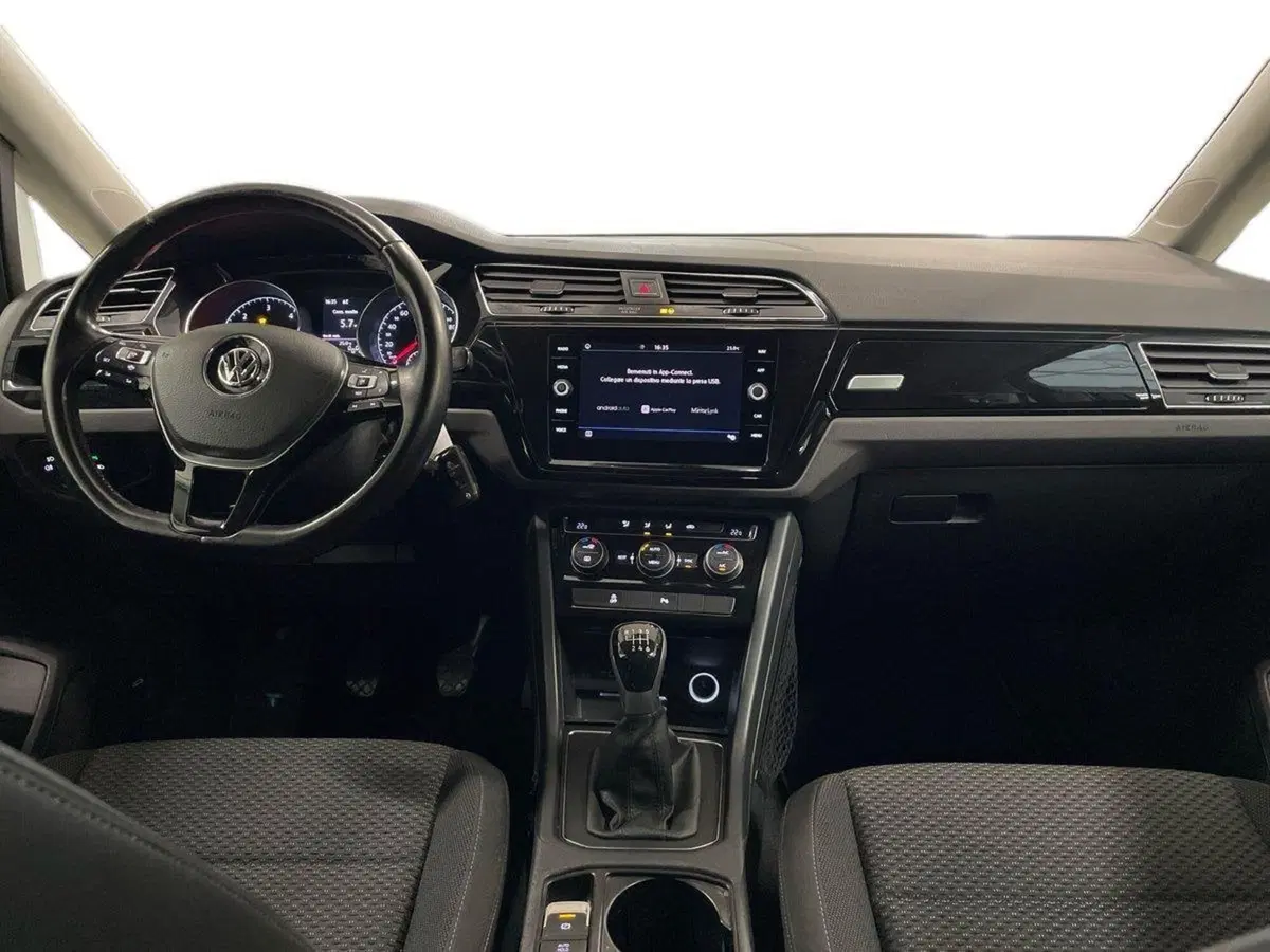 Volkswagen Touran usata a Prato (11)