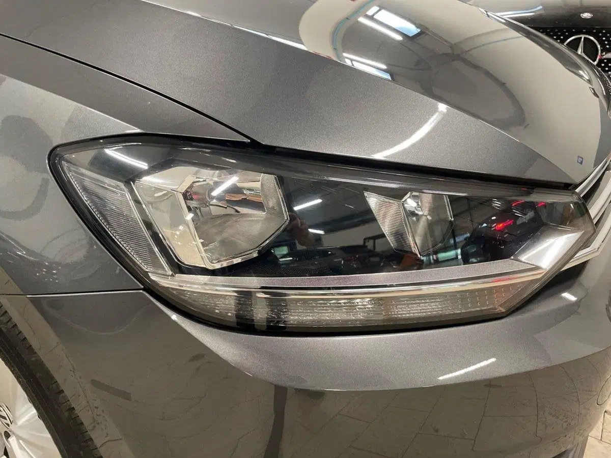 Volkswagen Touran usata a Prato (7)