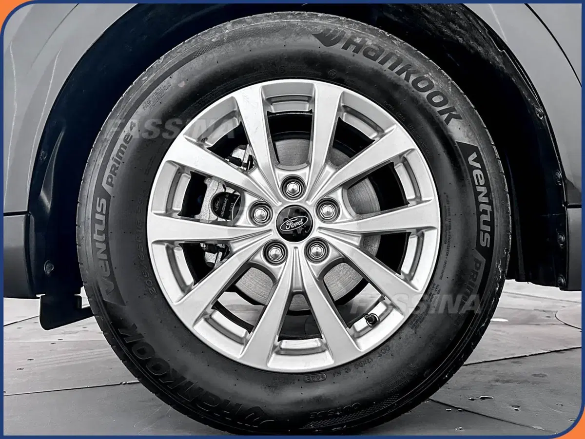 Ford Tourneo Courier usata a Milano (7)