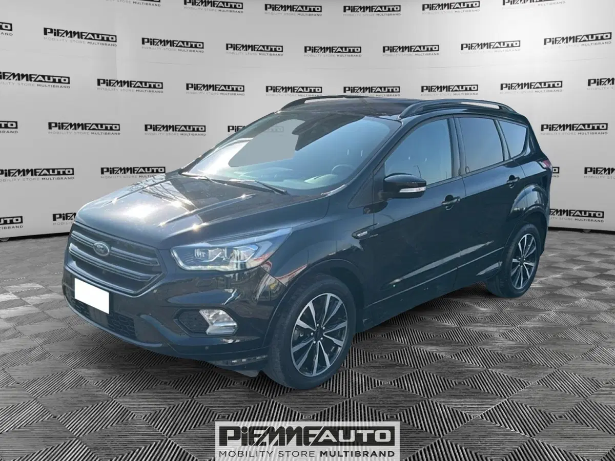 Ford Kuga usata a Piacenza