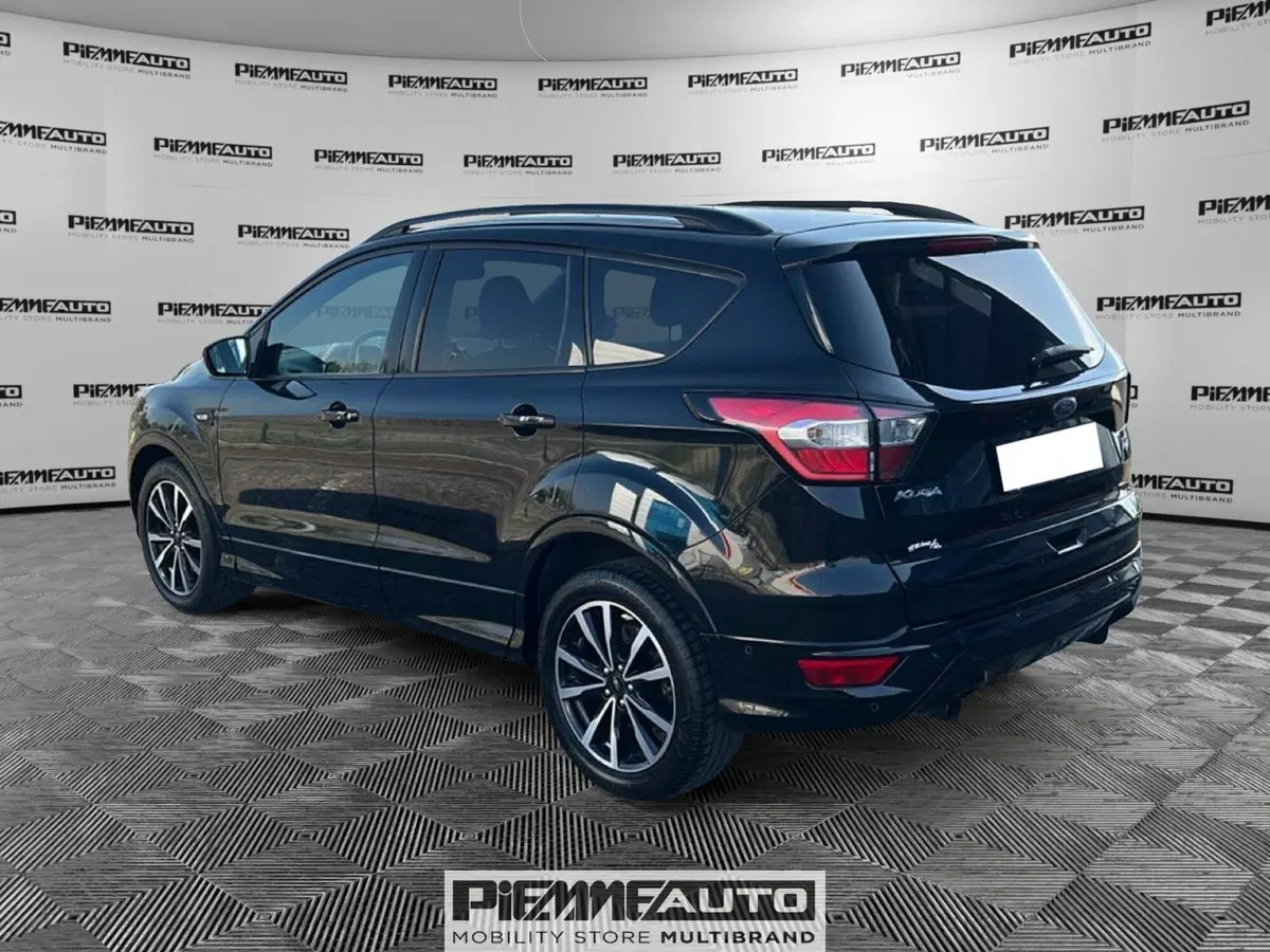 Ford Kuga usata a Piacenza (3)