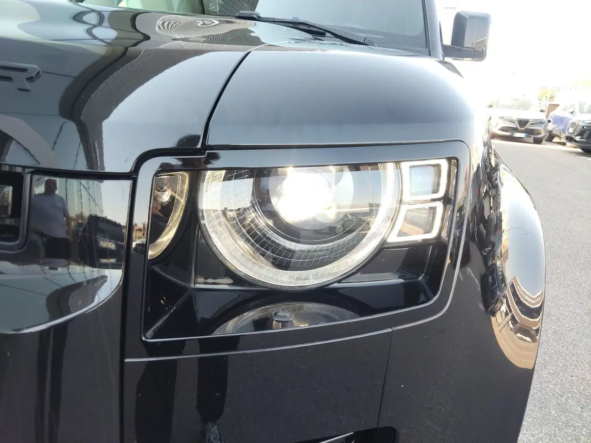 Land Rover Defender usata a Modena (18)