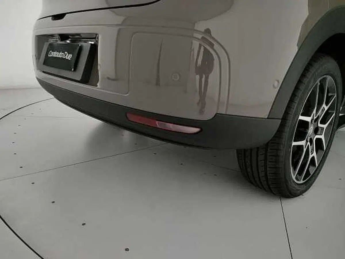 Leapmotor B03X nuova a Caserta (12)