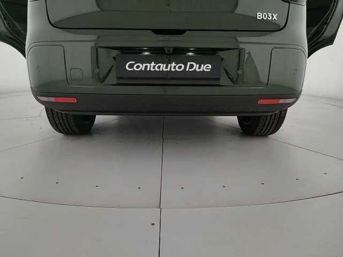 Leapmotor B03X nuova a Caserta (13)
