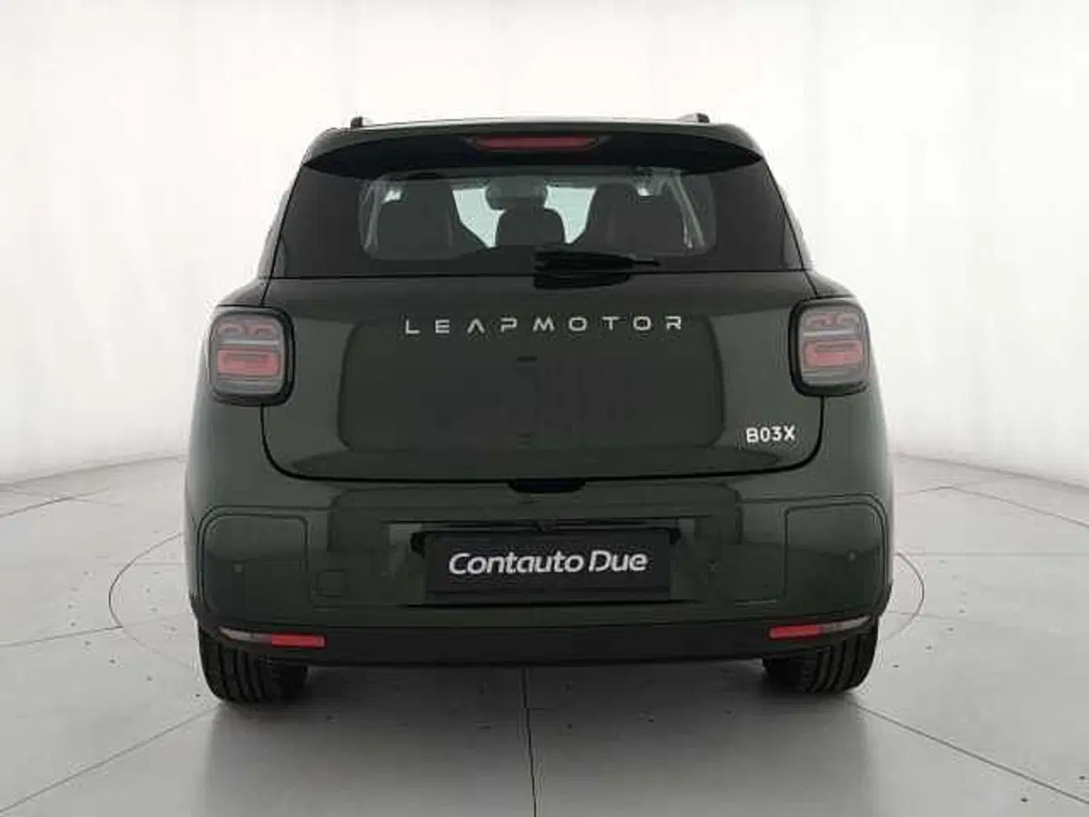 Leapmotor B03X nuova a Caserta (6)