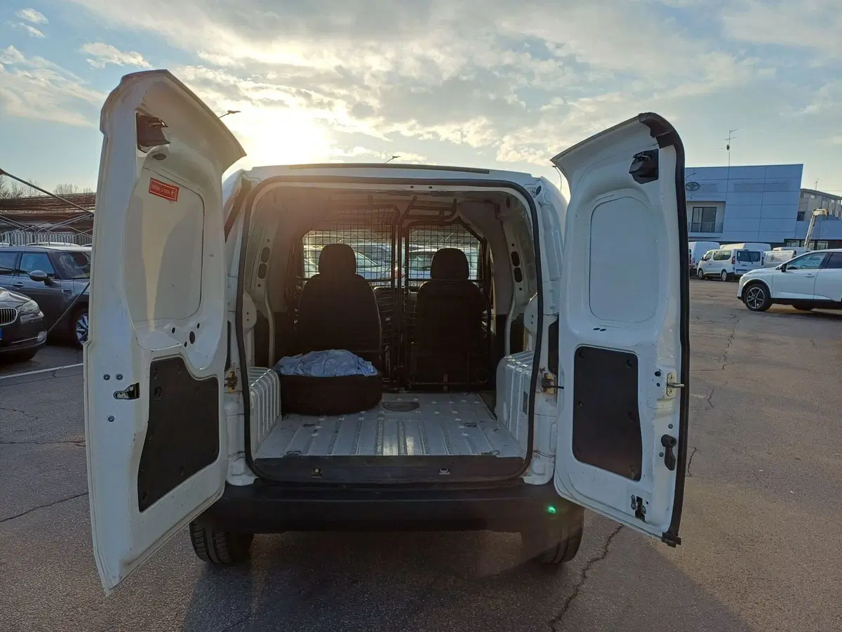 Peugeot Bipper usata a Modena (8)