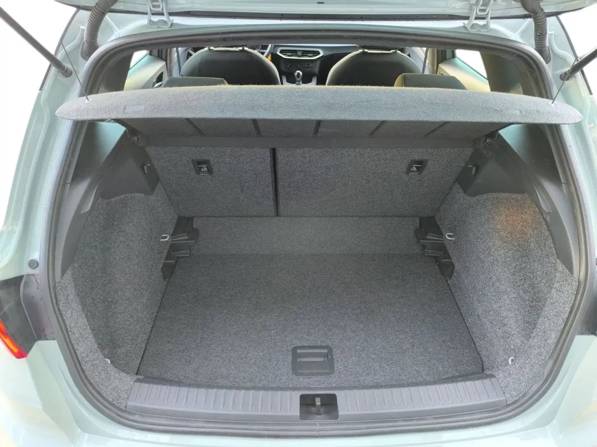 SEAT Arona usata a Udine (15)