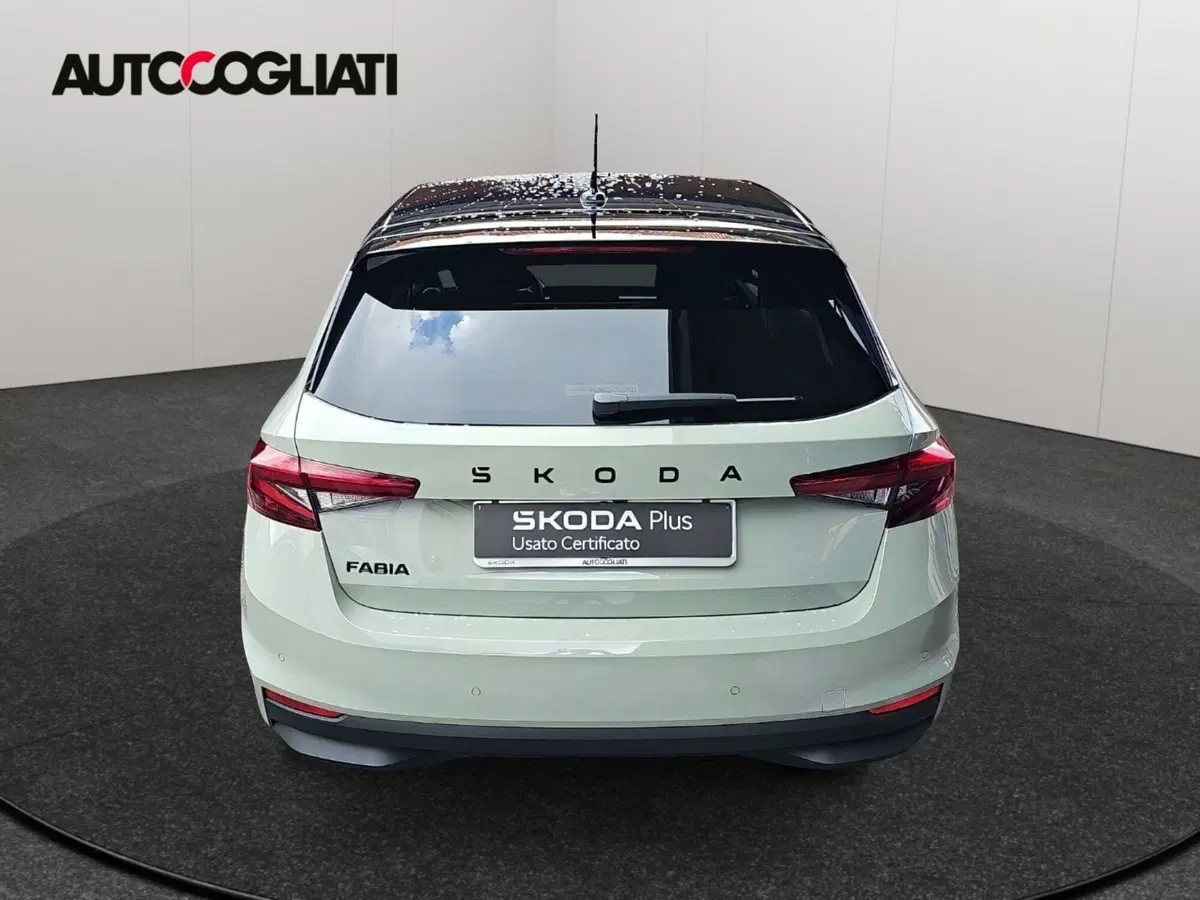 Skoda Fabia nuova a Lecco (6)