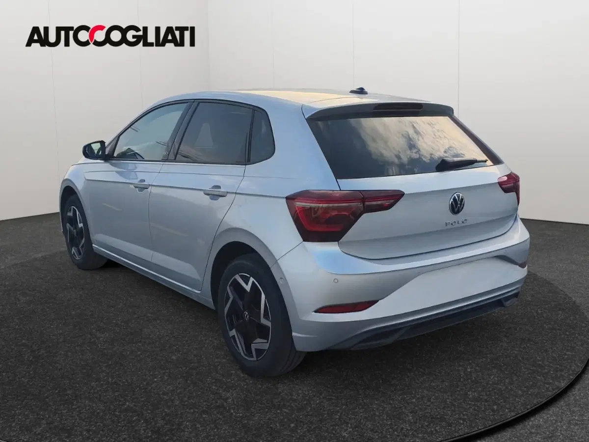 Volkswagen Polo nuova a Lecco (5)