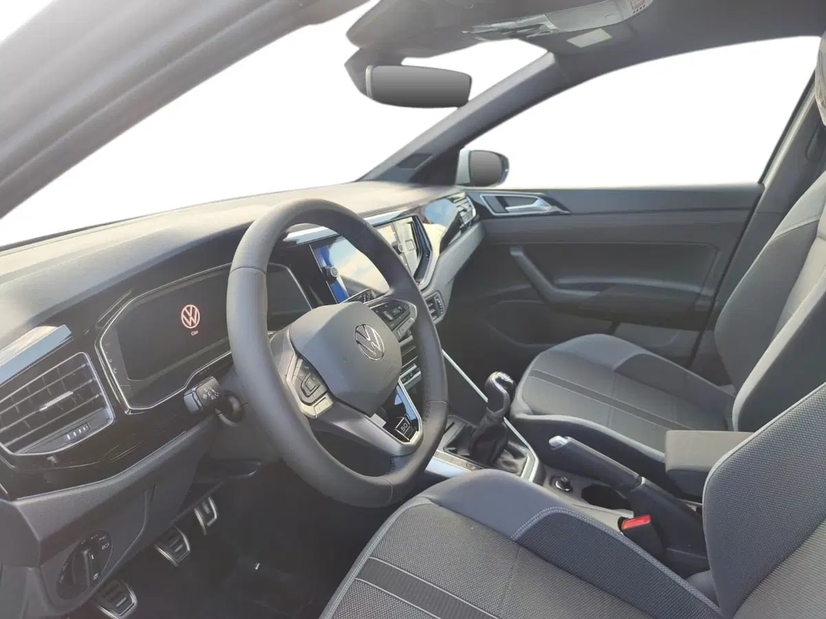 Volkswagen Polo nuova a Lecco (9)