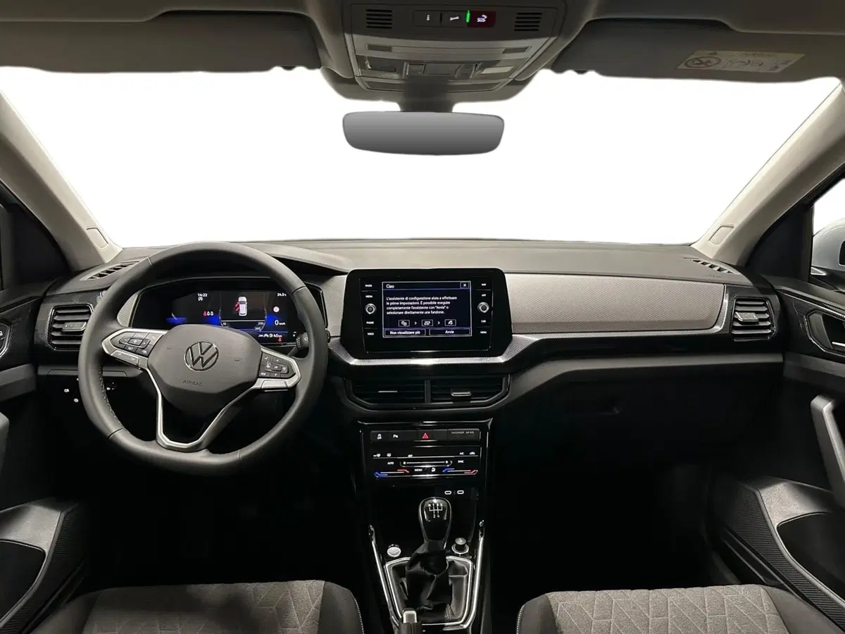Volkswagen T-Cross nuova a Lecco (7)