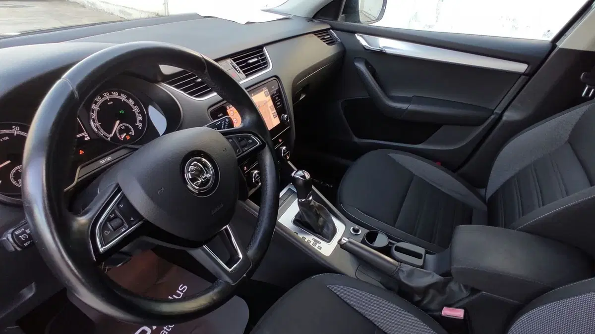 Skoda Octavia Station Wagon usata a Taranto (11)