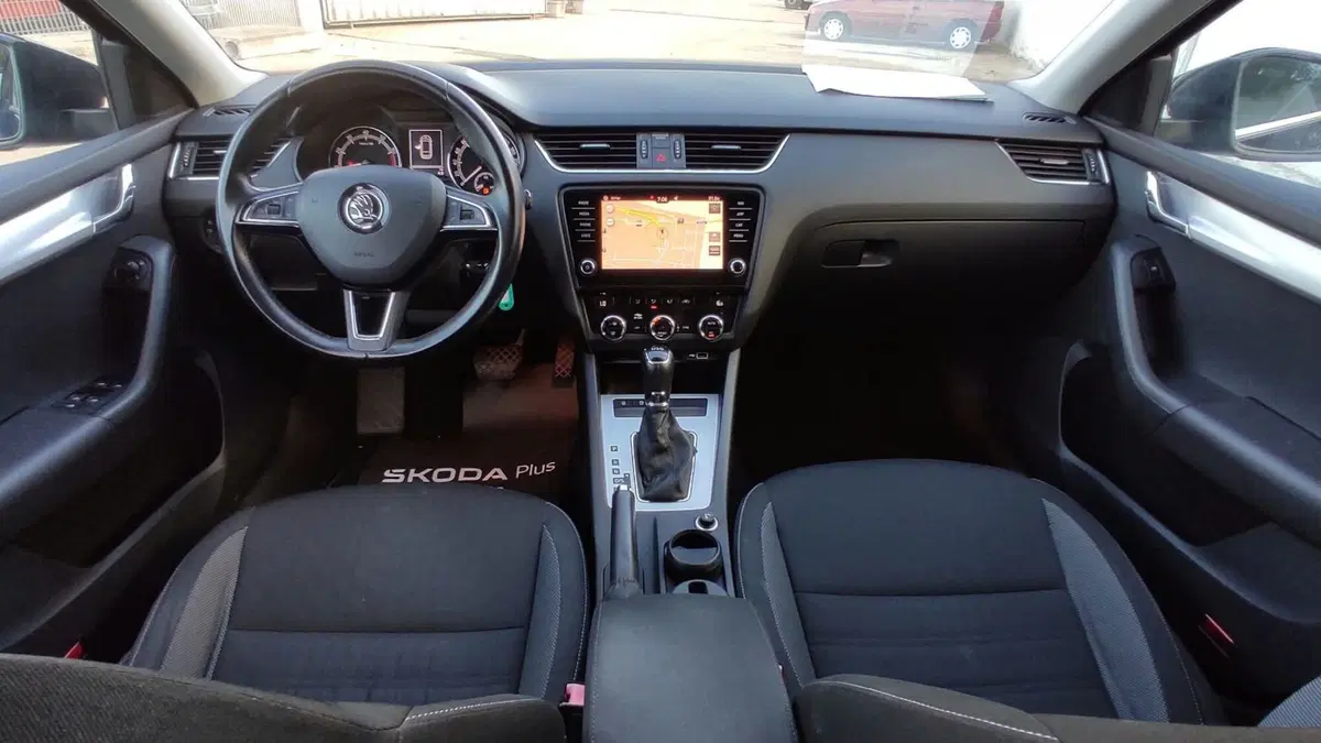 Skoda Octavia Station Wagon usata a Taranto (14)