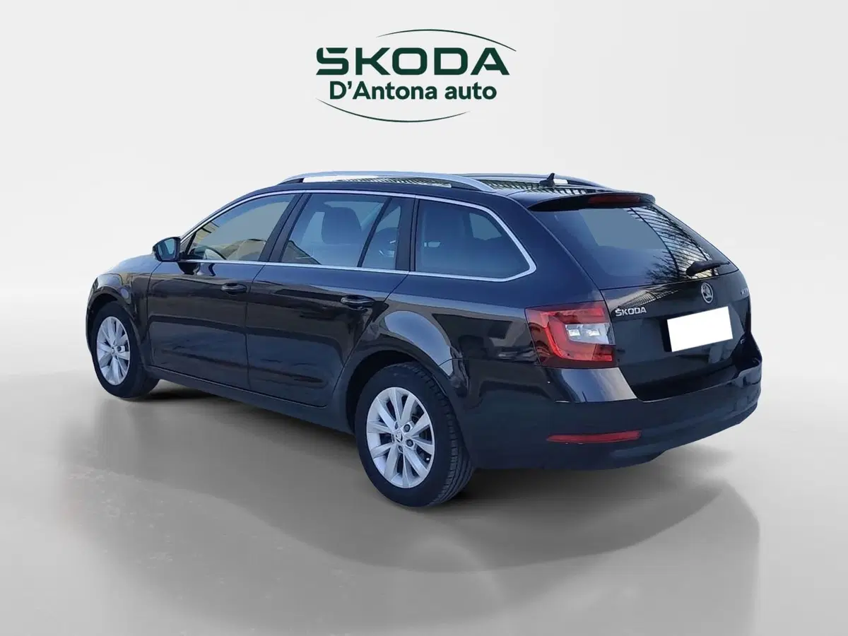 Skoda Octavia Station Wagon usata a Taranto (5)