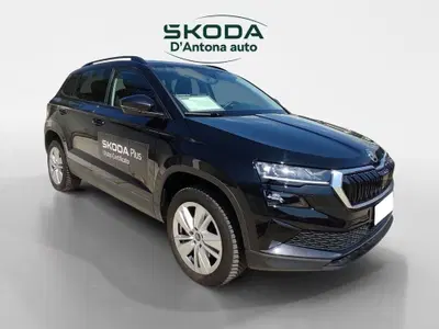 Skoda Karoq 2.0 tdi Executive 4x4 150cv dsg del 2025 usata a Taranto