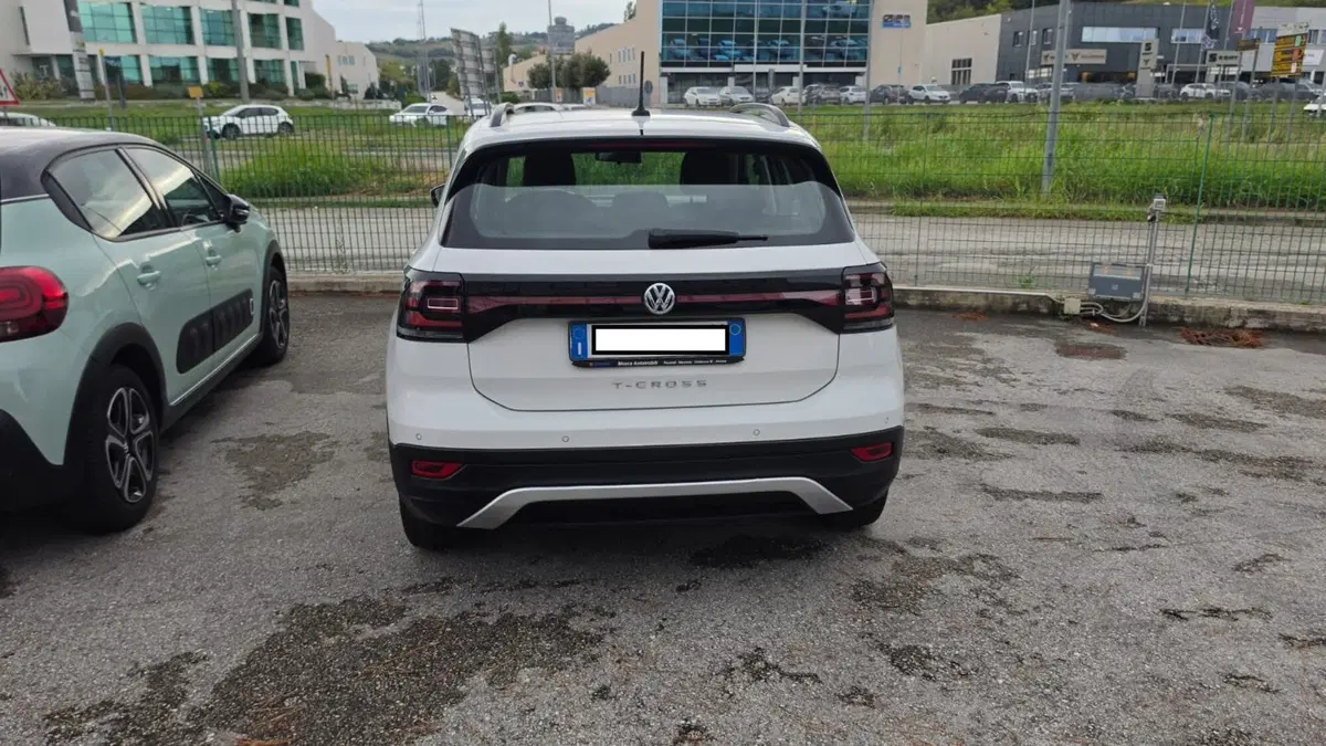 Volkswagen T-Cross usata a Macerata (4)