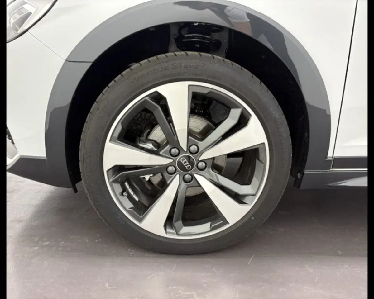 Audi A1 allstreet nuova a Treviso (12)