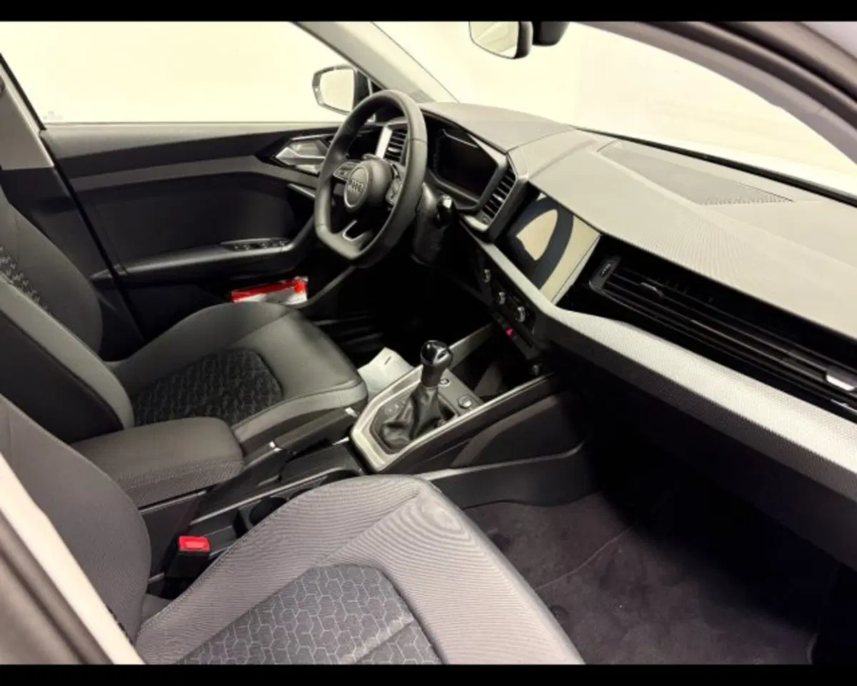 Audi A1 allstreet nuova a Treviso (3)