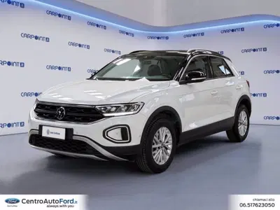 Volkswagen T-Roc 1.0 TSI Life del 2023 usata a Albano Laziale