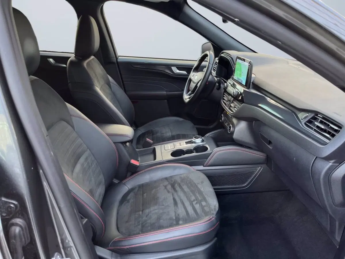 Ford Kuga usata a Milano (15)