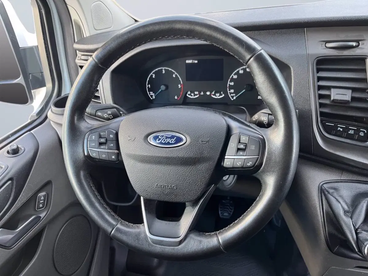 Ford Transit Custom Furgone usata a Milano (11)