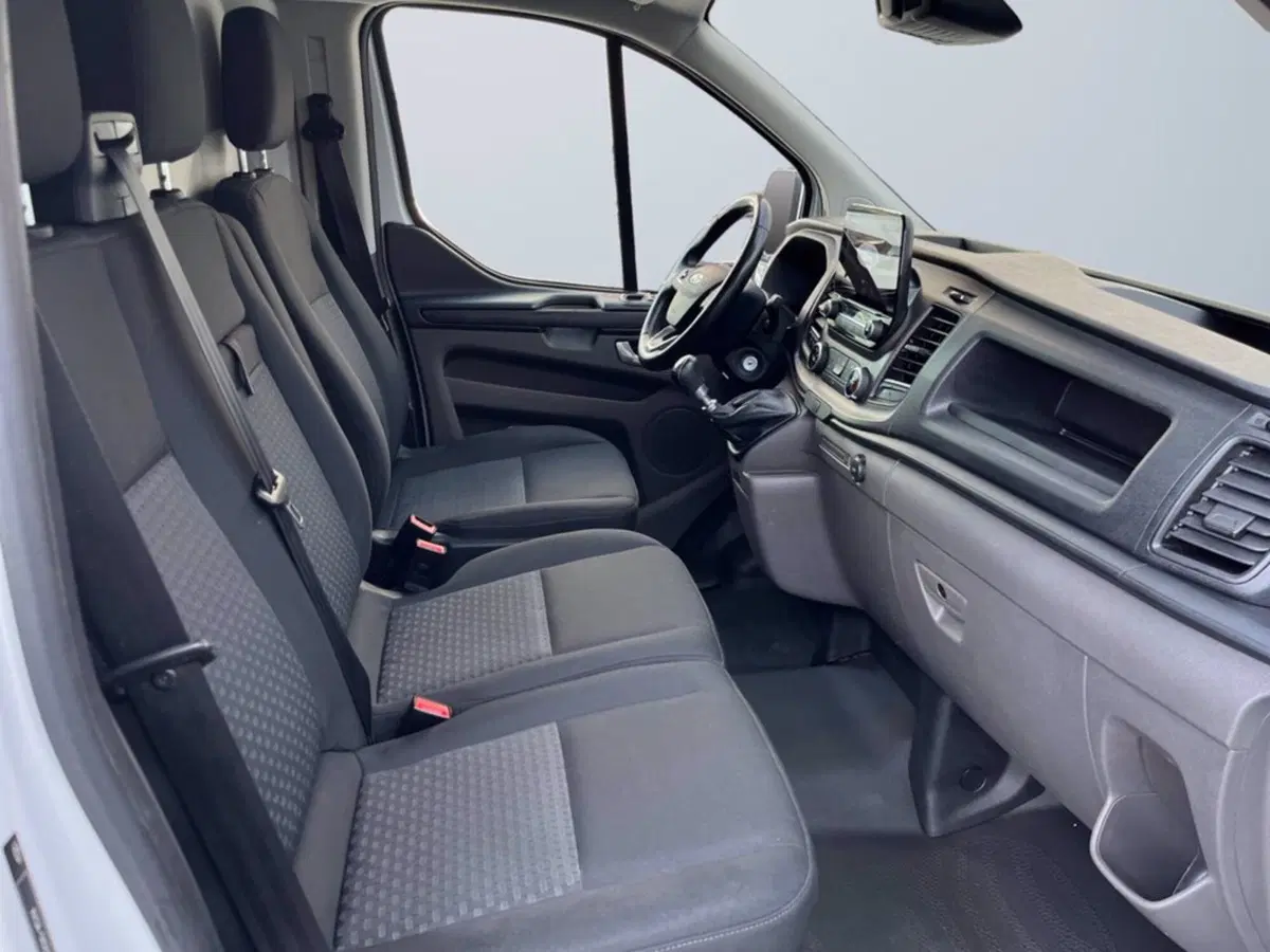 Ford Transit Custom Furgone usata a Milano (13)