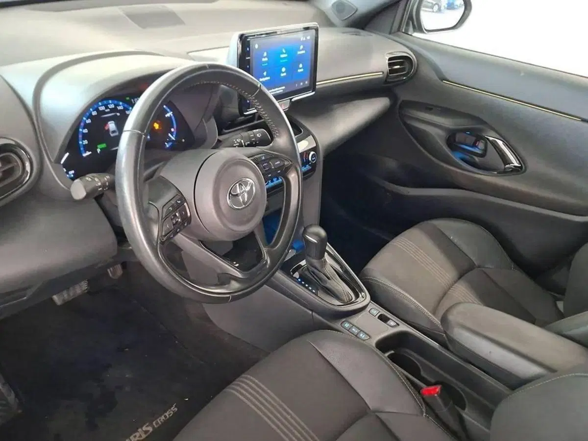 Toyota Yaris Cross usata a Torino (11)