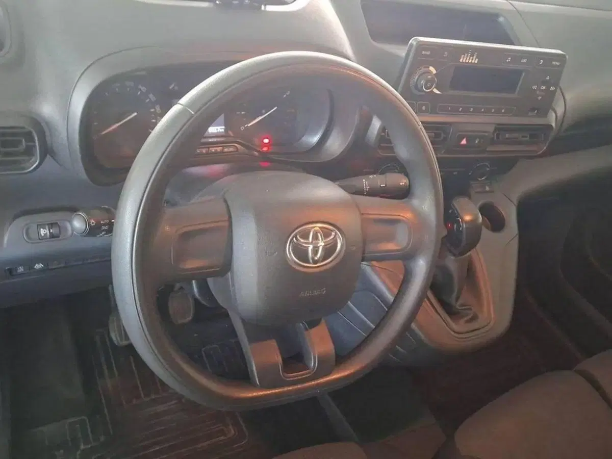 Toyota Proace City Furgone usata a Torino (12)
