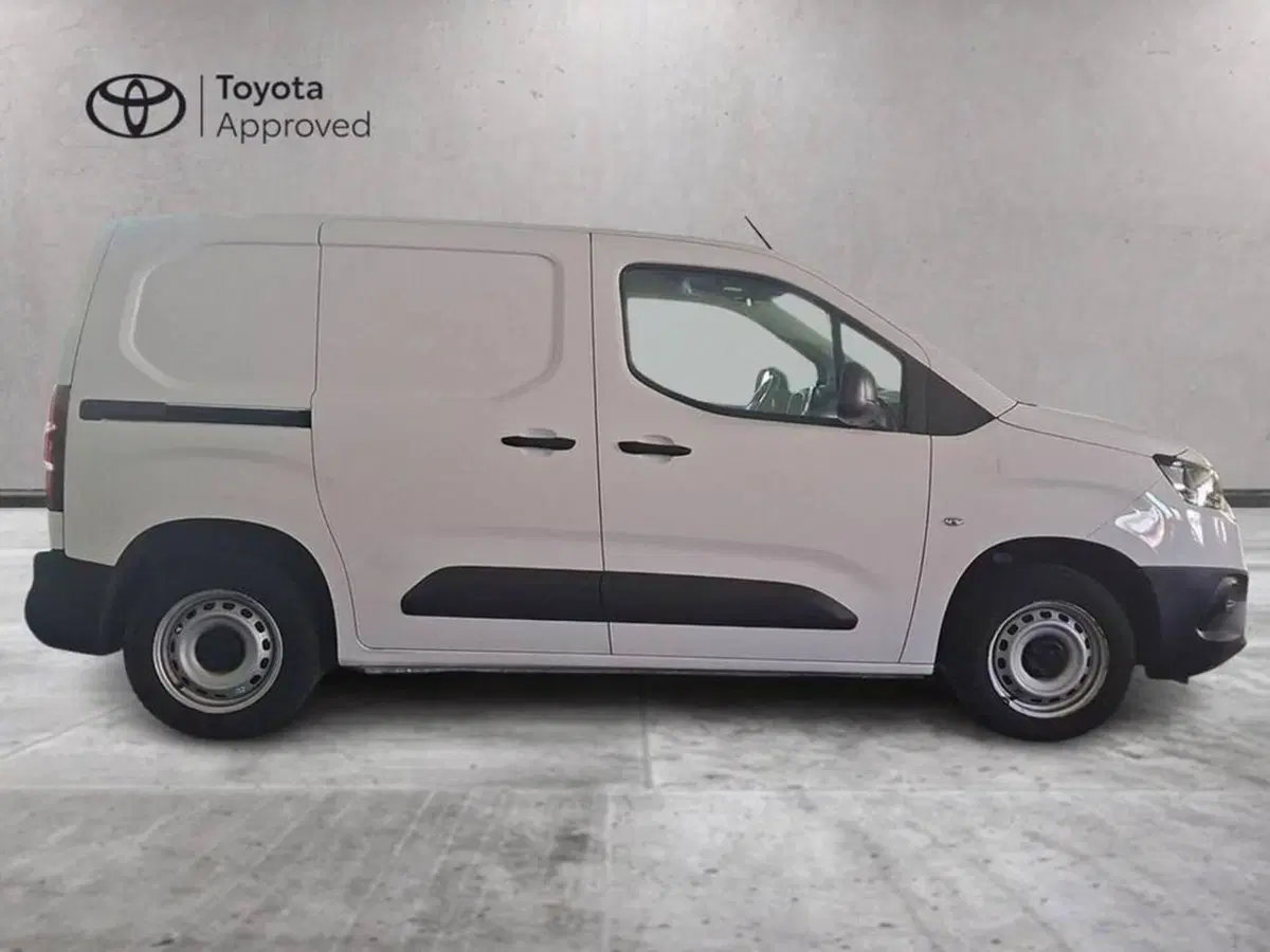 Toyota Proace City Furgone usata a Torino (4)