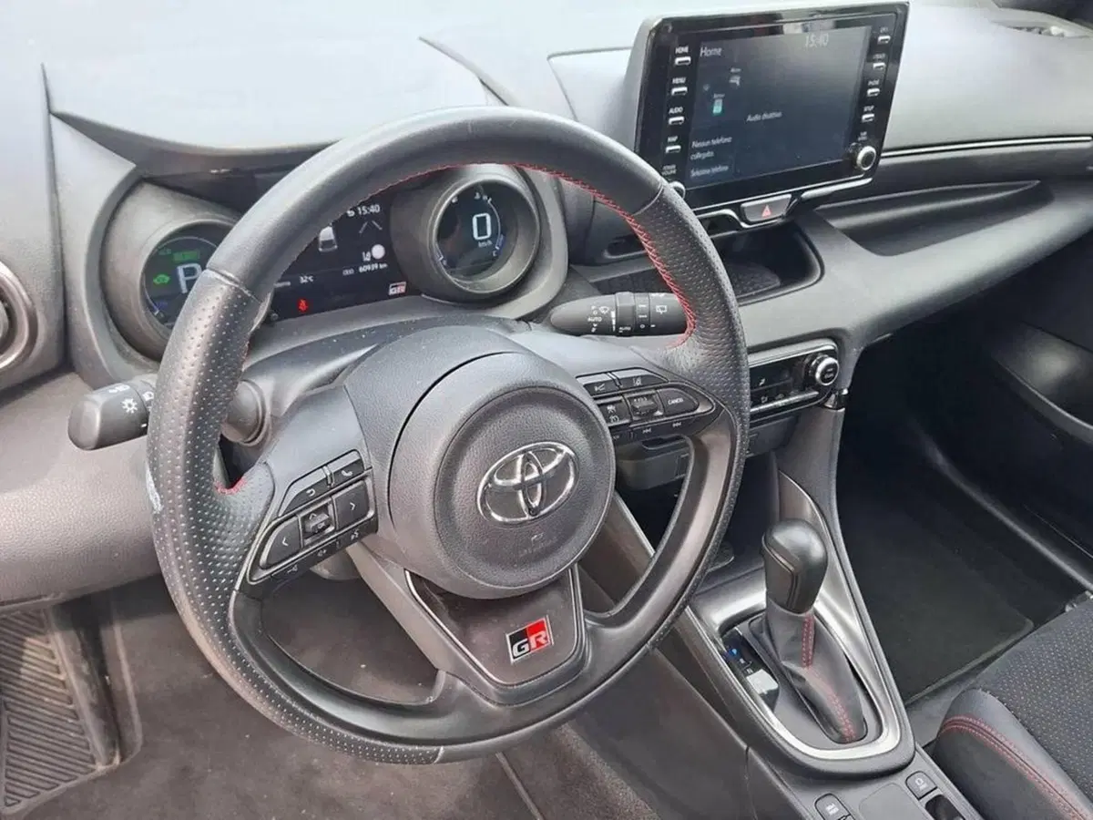 Toyota Yaris Cross usata a Torino (9)