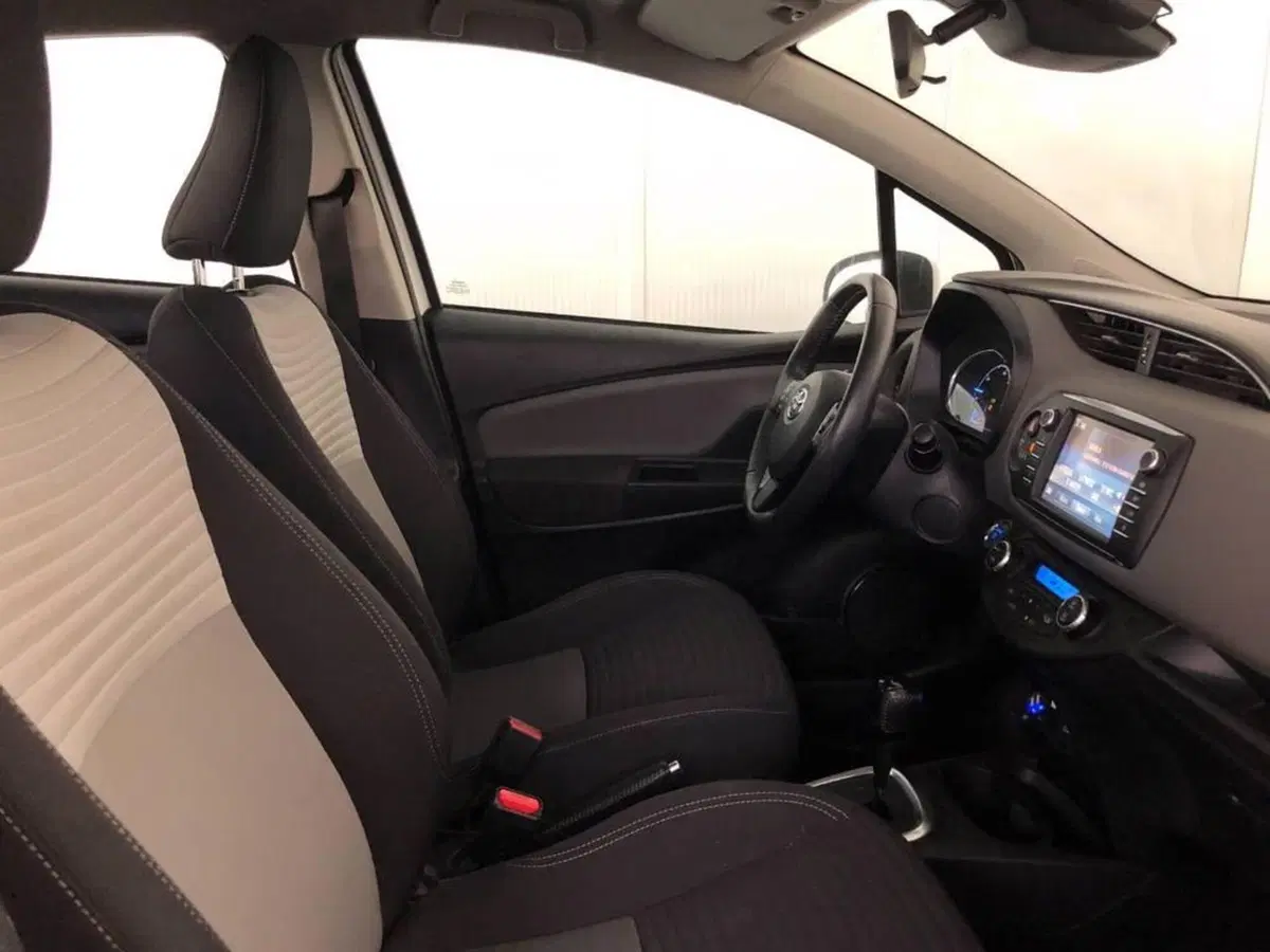 Toyota Yaris usata a Torino (10)