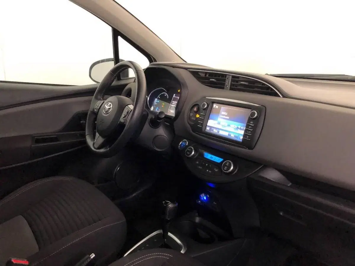 Toyota Yaris usata a Torino (11)
